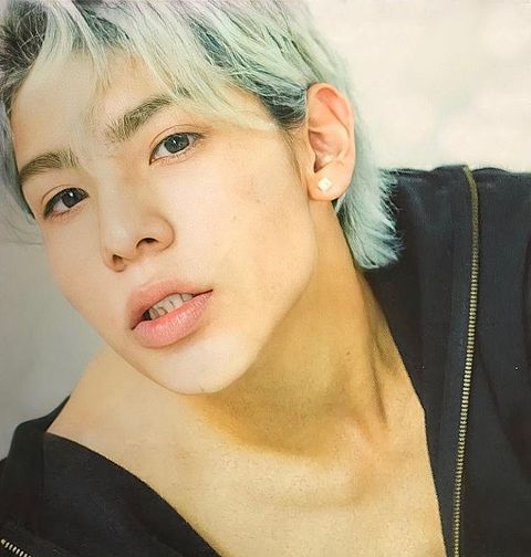 スノーマン（SnowMan）ラウールのピアス事情！いつから？両耳に開いてる？位置は？